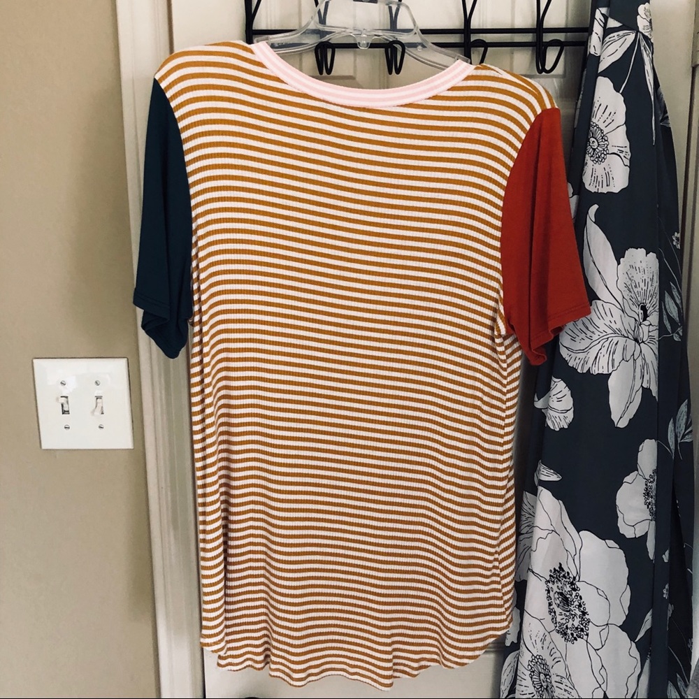 Multi color t shirt